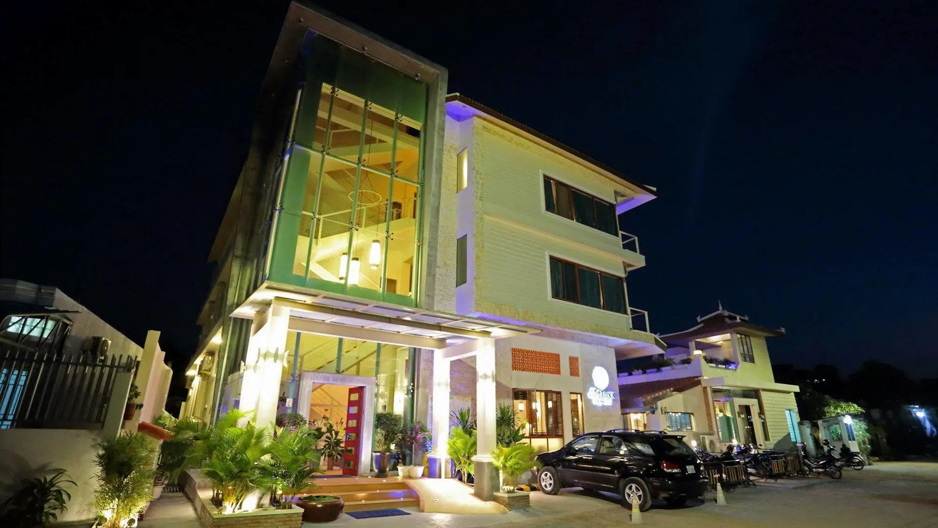 Deluxx Boutique Hotel Sihanoukville