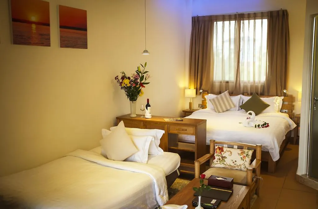 סיהאנוקוויל Deluxx Boutique Hotel קמבודיה