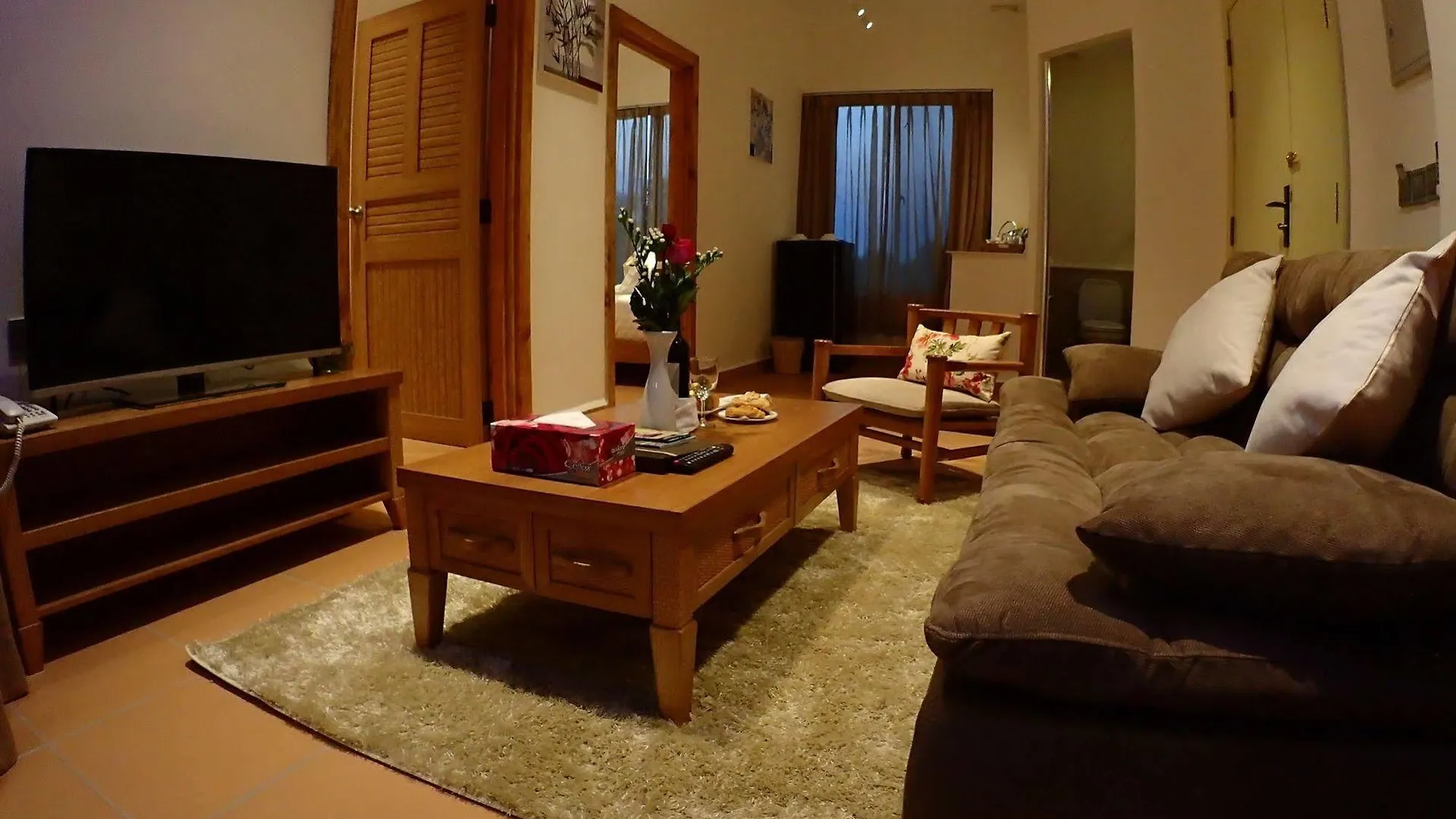 סיהאנוקוויל Deluxx Boutique Hotel קמבודיה